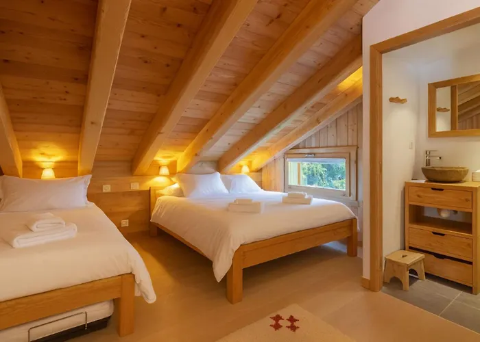 Sublime Semi Detached Facing The Mont Blanc Chalé