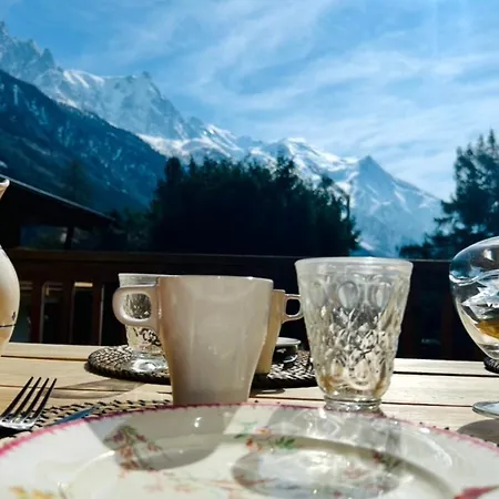Cosy With Views Of Mont Blanc 샬레 *