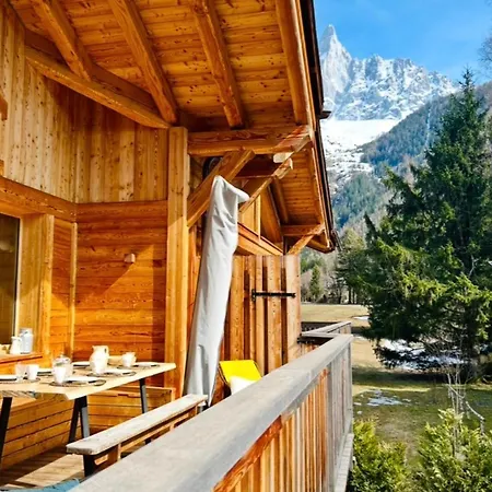 Spring Skiing Mont-blanc View Cozy